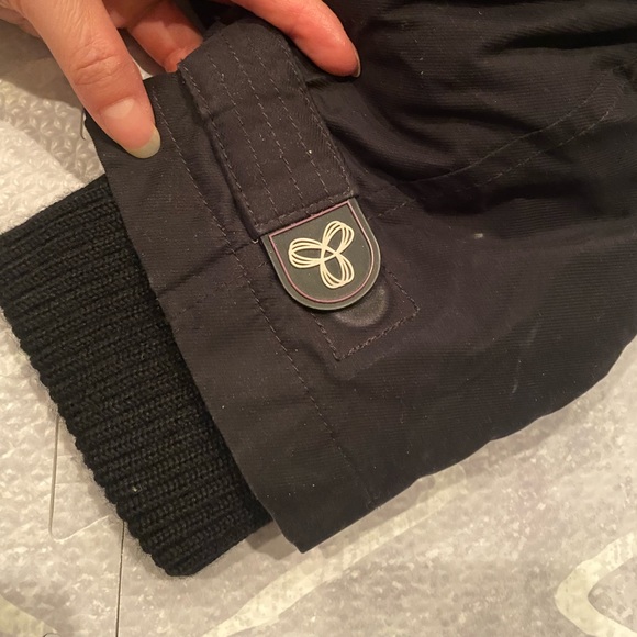 TNA Parka - Picture 7 of 7